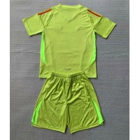 Camisa de time de futebol Itália Goleiro Replicas 1º Equipamento Infantil Europeu 2024 Manga Curta (+ Calças curtas)